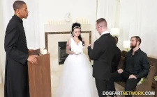 La boda de Payton Preslee se convierte en un duro trío interracial